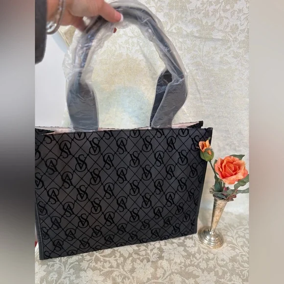 Victoria's Secret Black and Gray Logo Patterned Tote. NWT - Picture 3 of 10